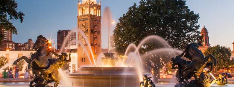 photo of downtown kansas city missouri